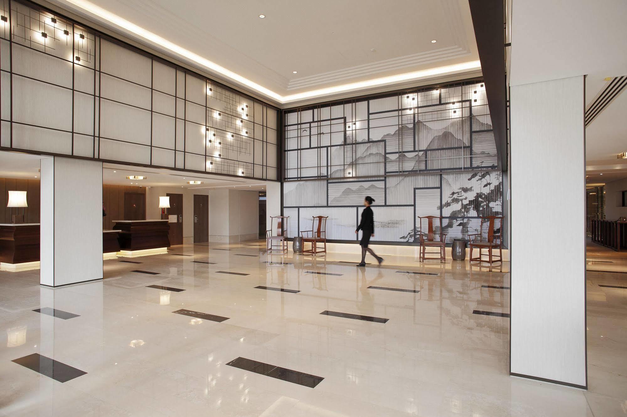 Tangla Hotel Brussels Kraainem Exterior foto Lobby